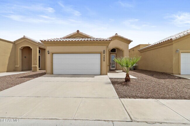 Primary Photo - 3648 Grand Bahamas Dr