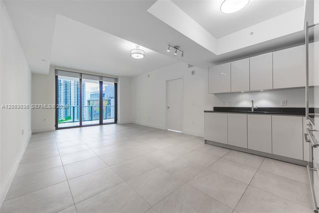 Building Photo - 1010 Brickell Ave