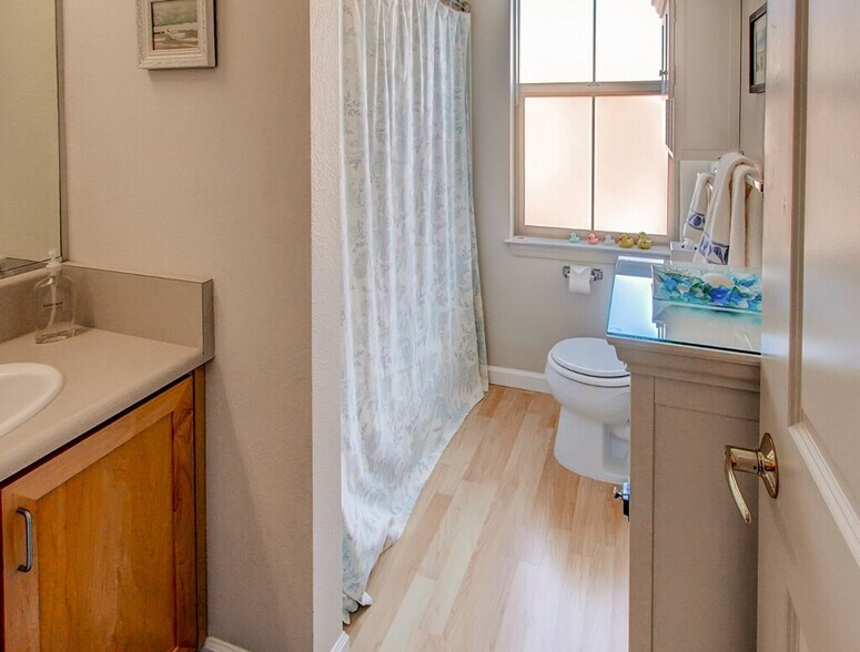 Building Photo - 29 Giacomini Rd