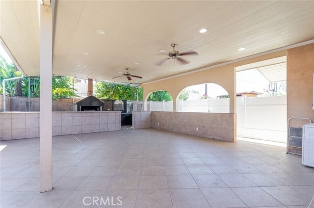 Building Photo - 14608 Cohasset St