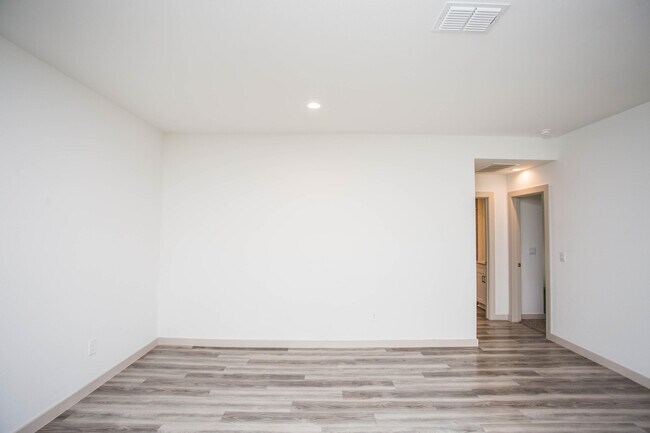Building Photo - 2906 133rd St