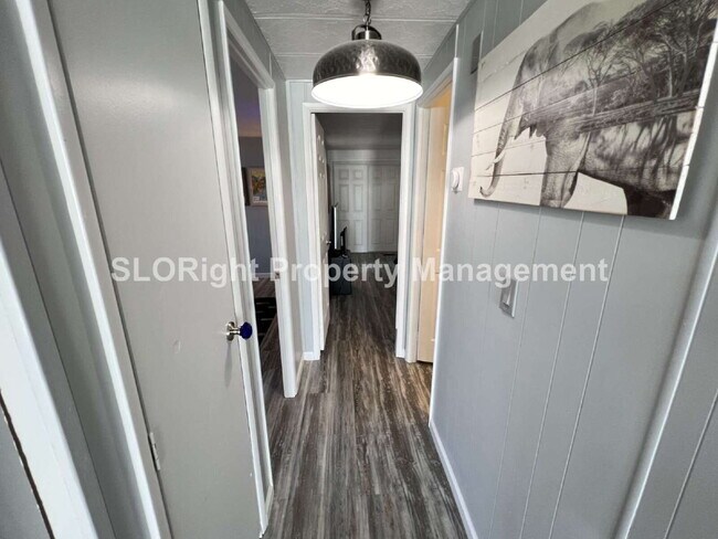 Building Photo - AVAILABLE SEPTEMBER - MOVE IN SPECIAL RATE- 55+ Community - 2 Bed / 2 Bath