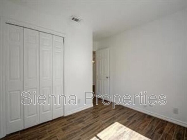 Building Photo - 9206 Kempler Dr