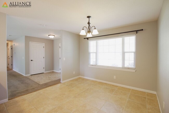 Building Photo - Beautiful 4 Bedroom - 2 Bath Home Close to Flint Hills Christian School!