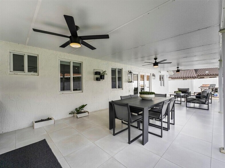 Building Photo - 7753 NW 189th St