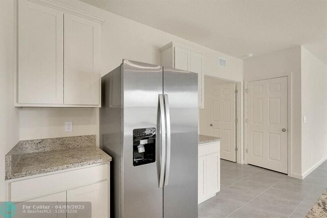 Building Photo - 12259 Rimini Wy