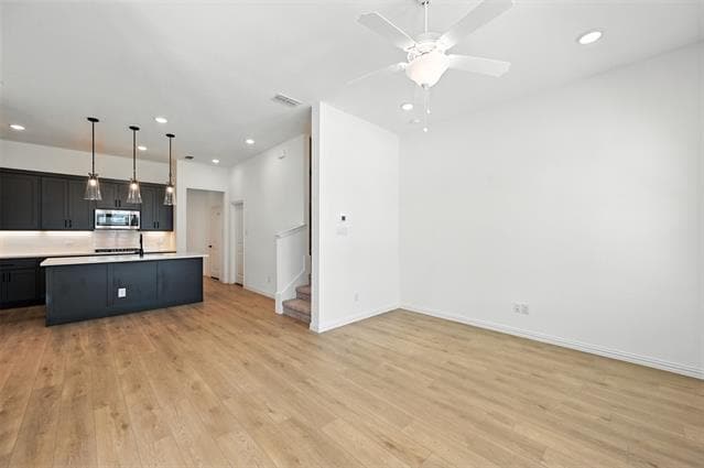 Building Photo - 913 Janwood Dr