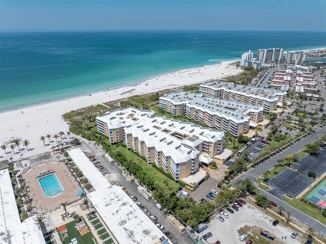 Building Photo - 6500 Sunset Way