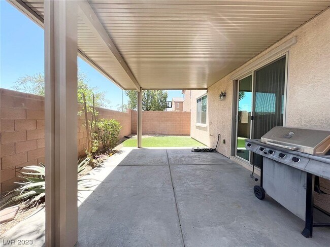 Building Photo - 930 Safe Sapphire Way