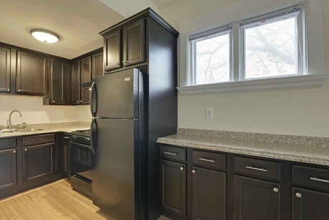 Interior Photo - Lincoln Flats