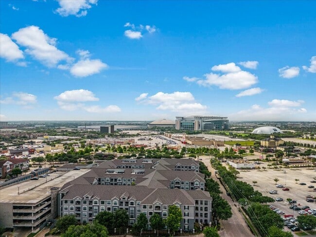 Building Photo - 2601 S Braeswood Blvd