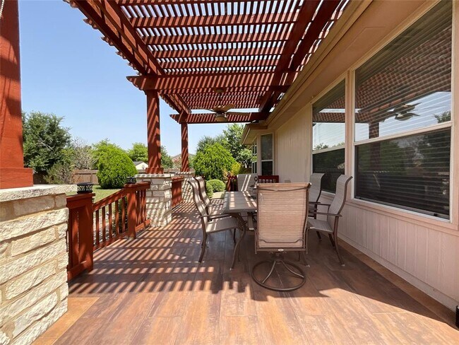 Building Photo - 7008 Albacete Ln