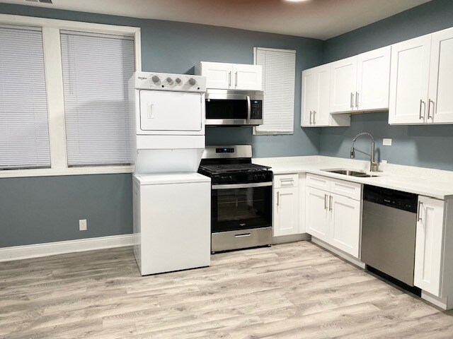 Building Photo - 3662 S Paulina St