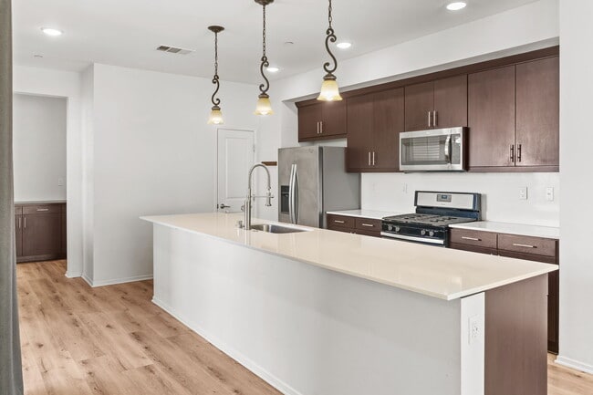 Building Photo - 1205 Calle Seabass