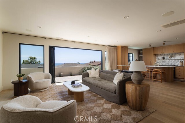 Building Photo - 2703 Via Montecito