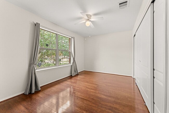 Building Photo - Westwood Subdivision / One Story / Culdesac / Ref, Washer & Dryer / Leander Schools