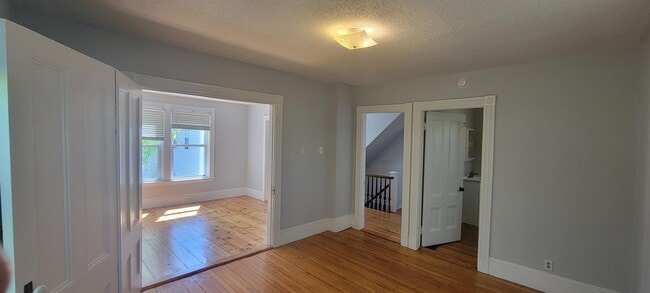 Building Photo - 85 1st St