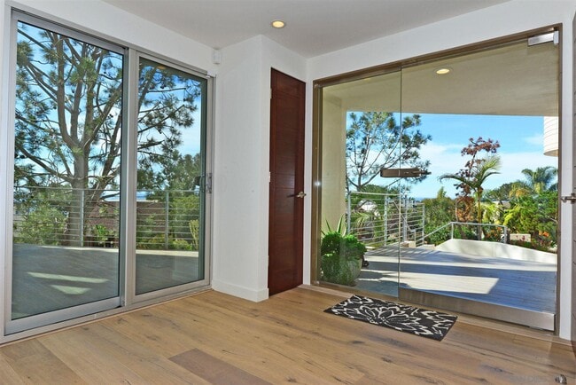 Building Photo - 13721 Pine Needles Dr