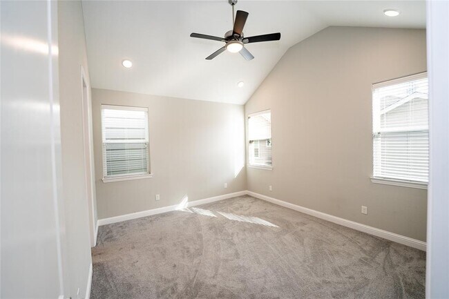 Building Photo - 5411 Camaguey St