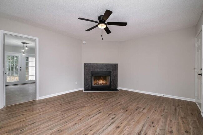 Building Photo - 6026 Olinda St