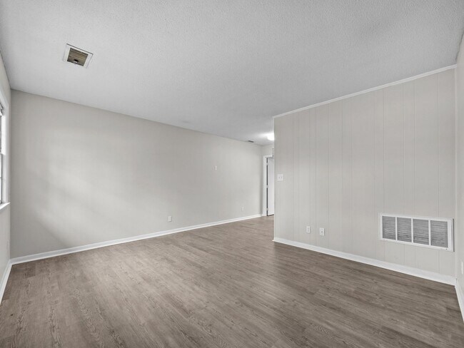 Building Photo - Welcome to Sophia Drive!