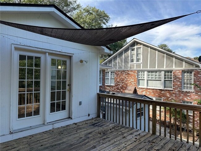 Building Photo - 1156 St Louis Pl NE