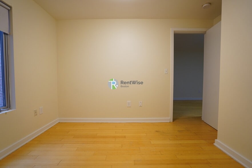 Building Photo - 40 Boylston St