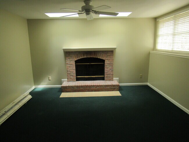 Building Photo - Private West Knoxville Retreat | 3BR Home Near Turkey Creek & Pellissippi