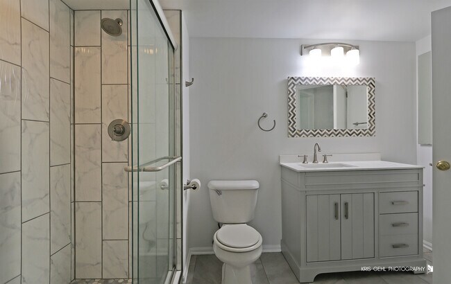 Building Photo - 211 Dogwood Ct