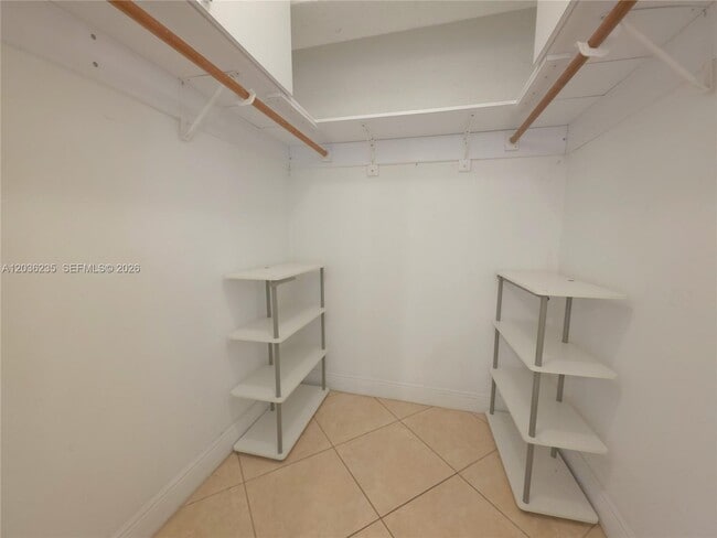 Building Photo - 401 Ocean Dr