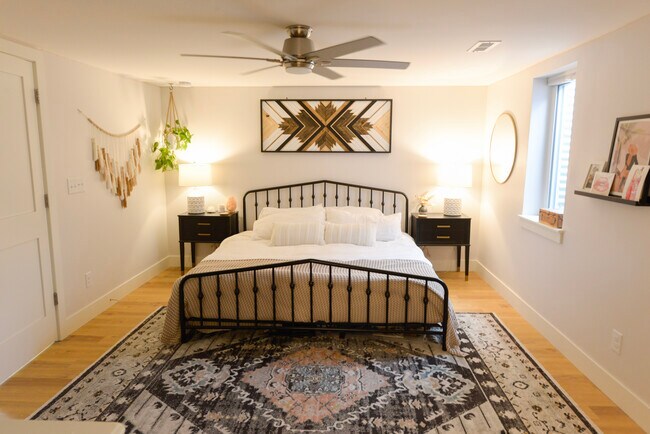 Master Bedroom - 932 S Holly St