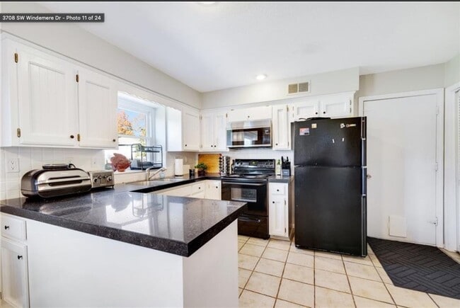 Building Photo - Schedule a Showing Today!!!