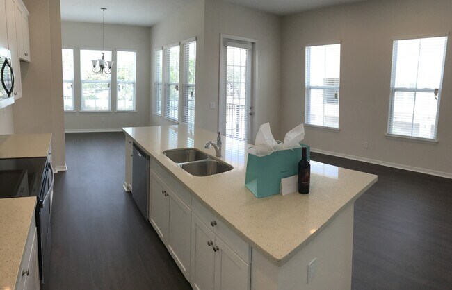 Building Photo - 478 Windmill Palm Cir