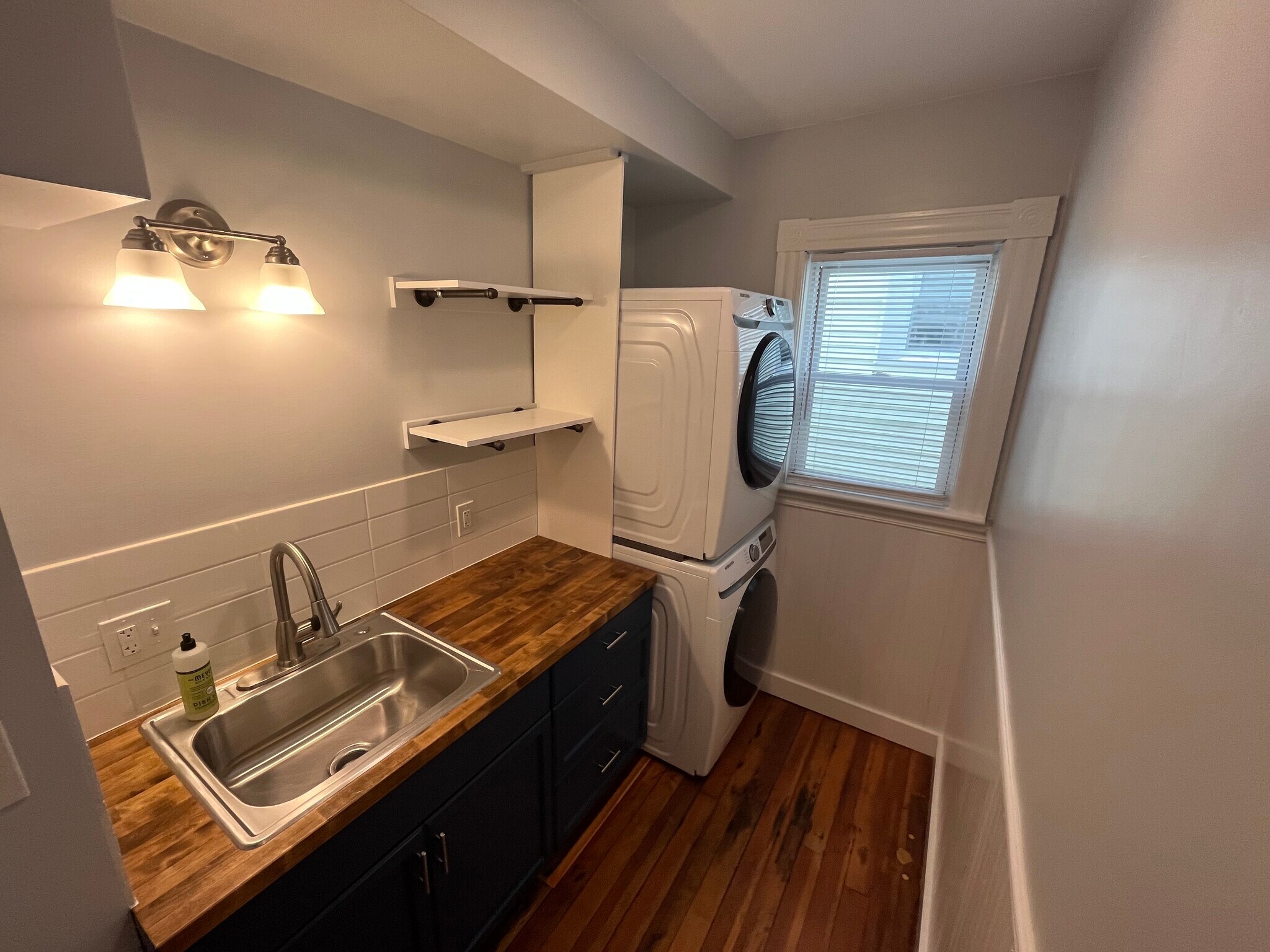 Pantry/Laundry - 9 Mt Vernon St