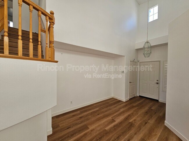 Building Photo - 4782 Templeton St