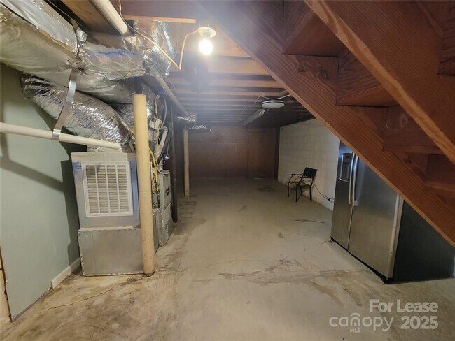 Building Photo - 1575 Simplicity Rd
