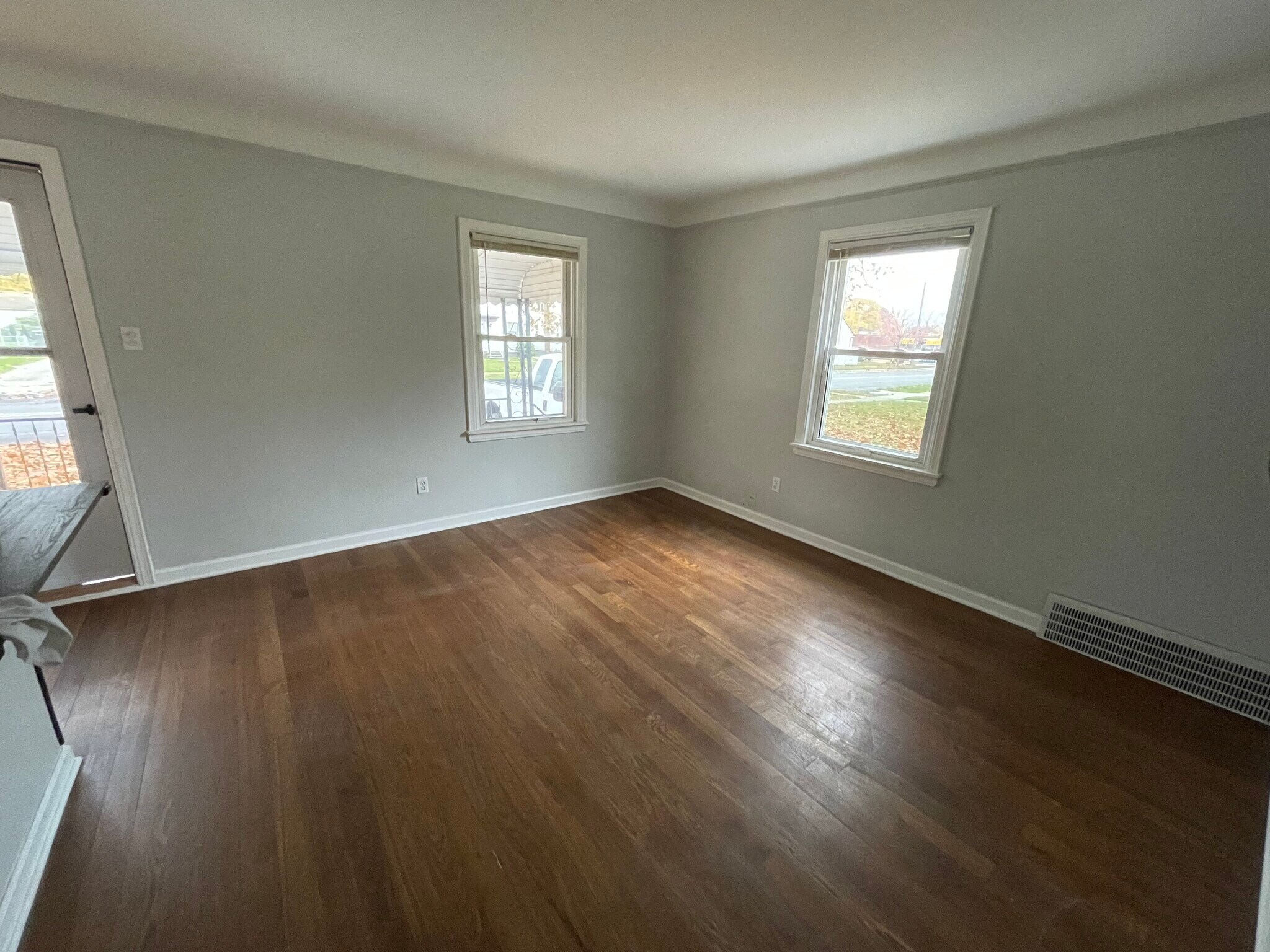 Building Photo - 3620 Monroe St