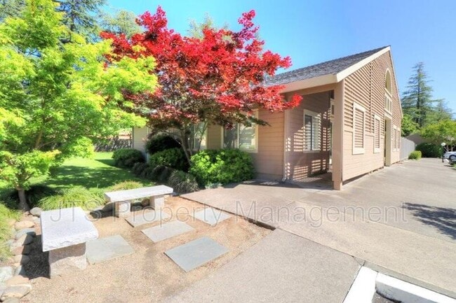 Building Photo - 11150 Trinity River Dr