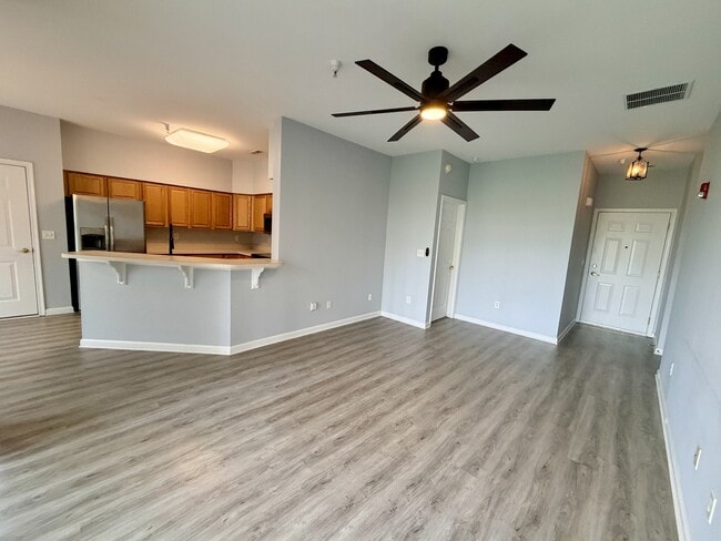 Building Photo - 2901 Heather Dr