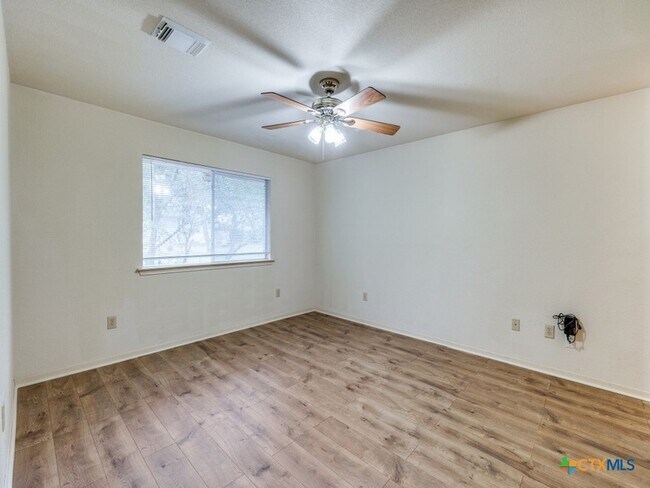 Building Photo - 510 Maricopa Dr