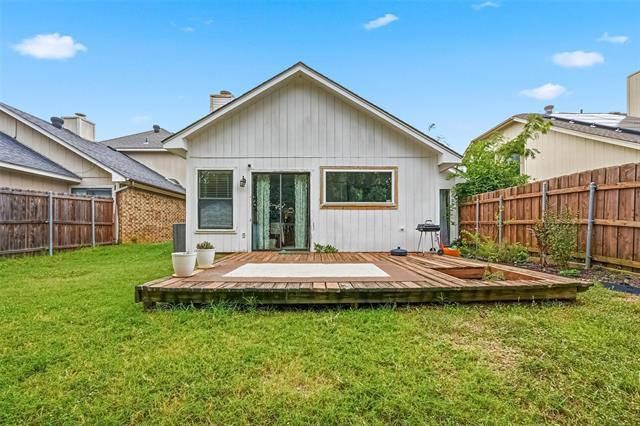 Building Photo - 912 S Old Orchard Ln