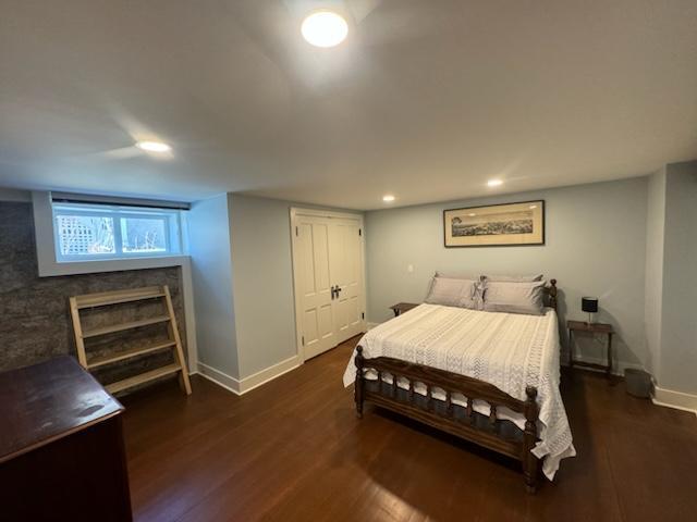 North bedroom - 840 W Galena St