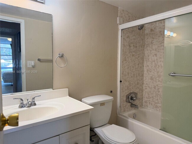 Building Photo - 16851 NE 23rd Ave