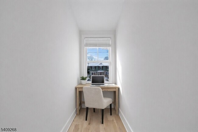 Building Photo - 96 Watchung Ave