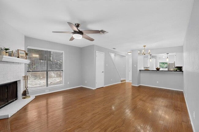 Building Photo - 3801 Menchaca Rd