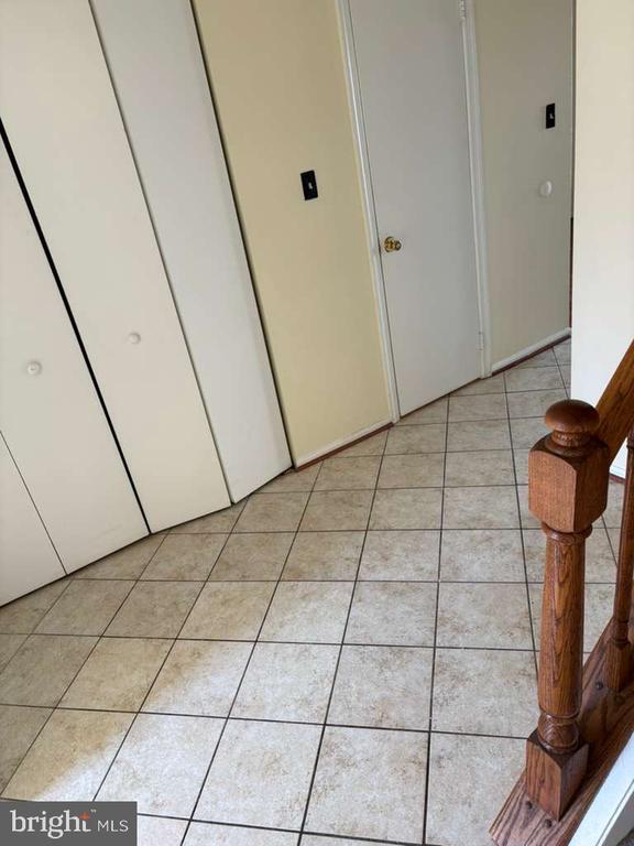 Building Photo - 3021 S Grove