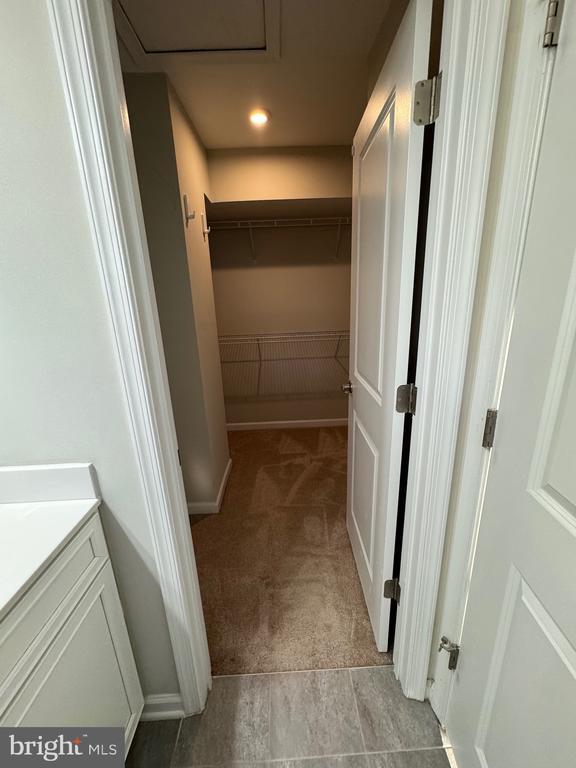 Building Photo - 120 Tolocka Terrace NE