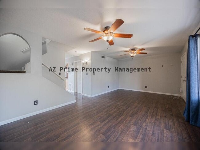 Building Photo - 225 N Standage