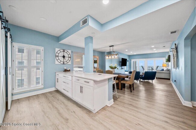 Building Photo - 3037 S Hwy A1A