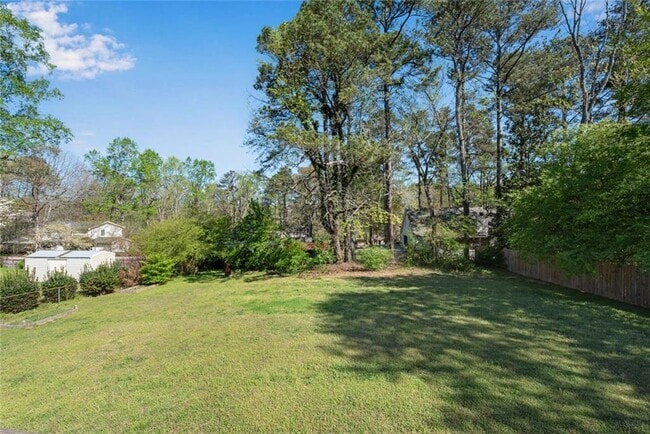 Building Photo - 3941 Forest Dr